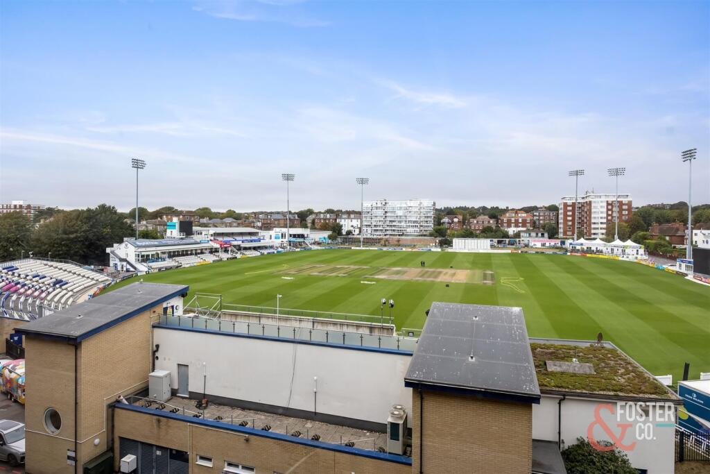 Apartment in Hove, Brighton and Hove - View 3