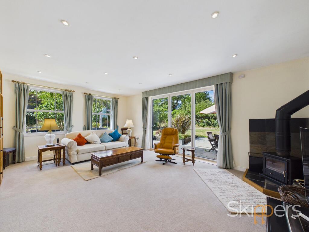 House in Tonbridge - More