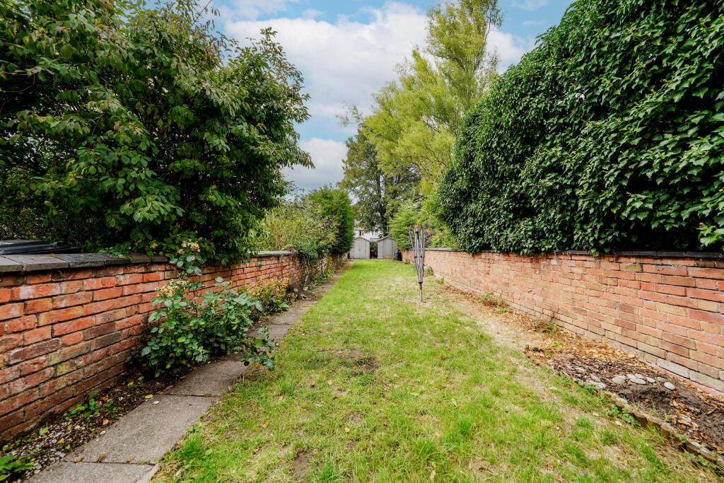 Manor Street, Wigston, Leicestershire photo 2