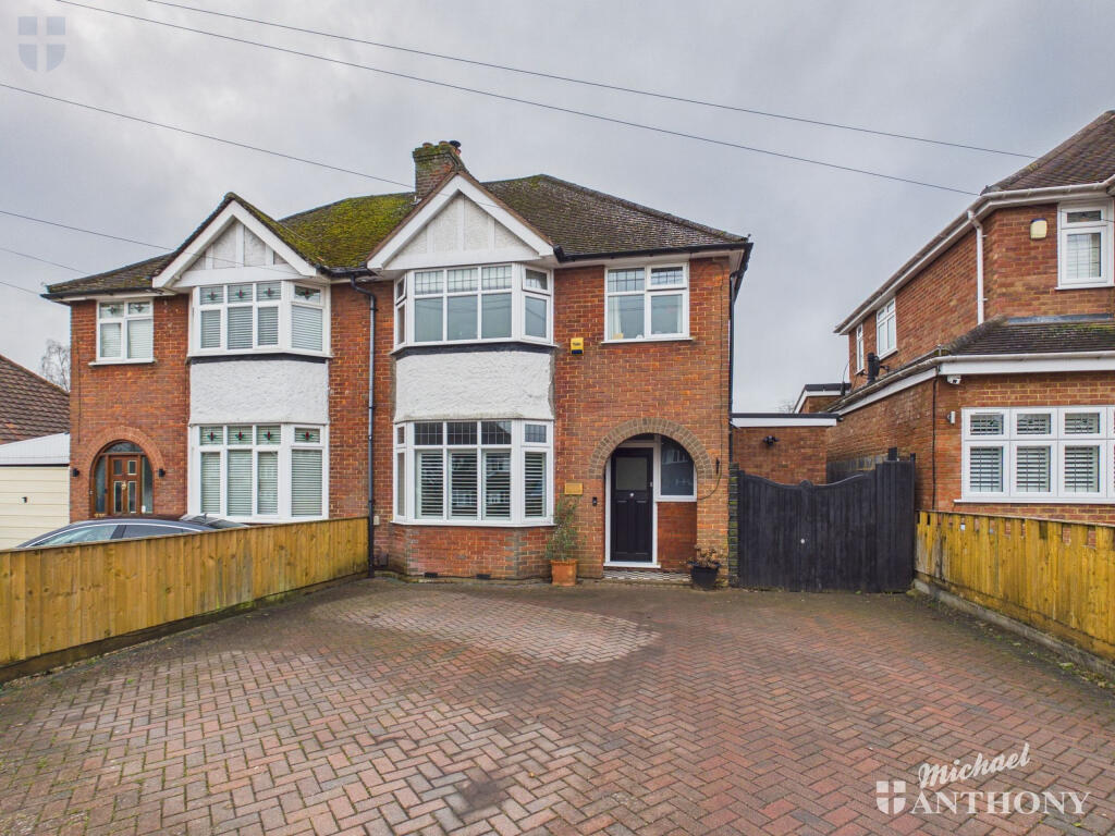 Main image of property: Tring Road, Aylesbury