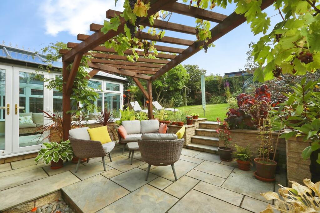 House in Sheffield, South Yorkshire - View 2