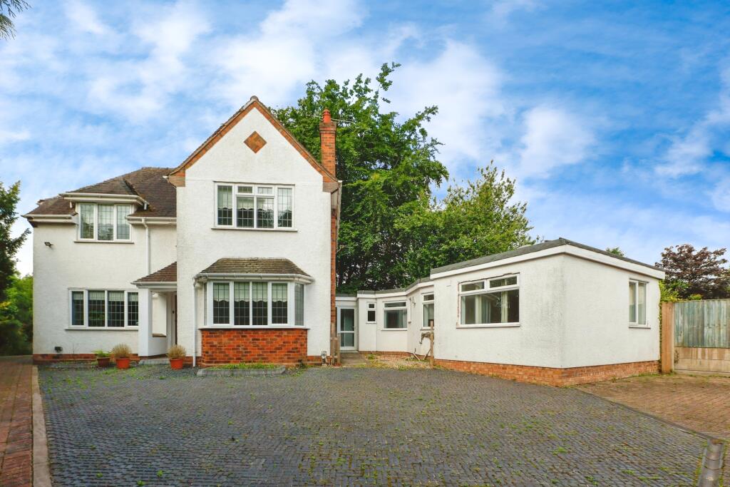 Main image of property: Oldbury Road, Nuneaton, Warwickshire, CV10