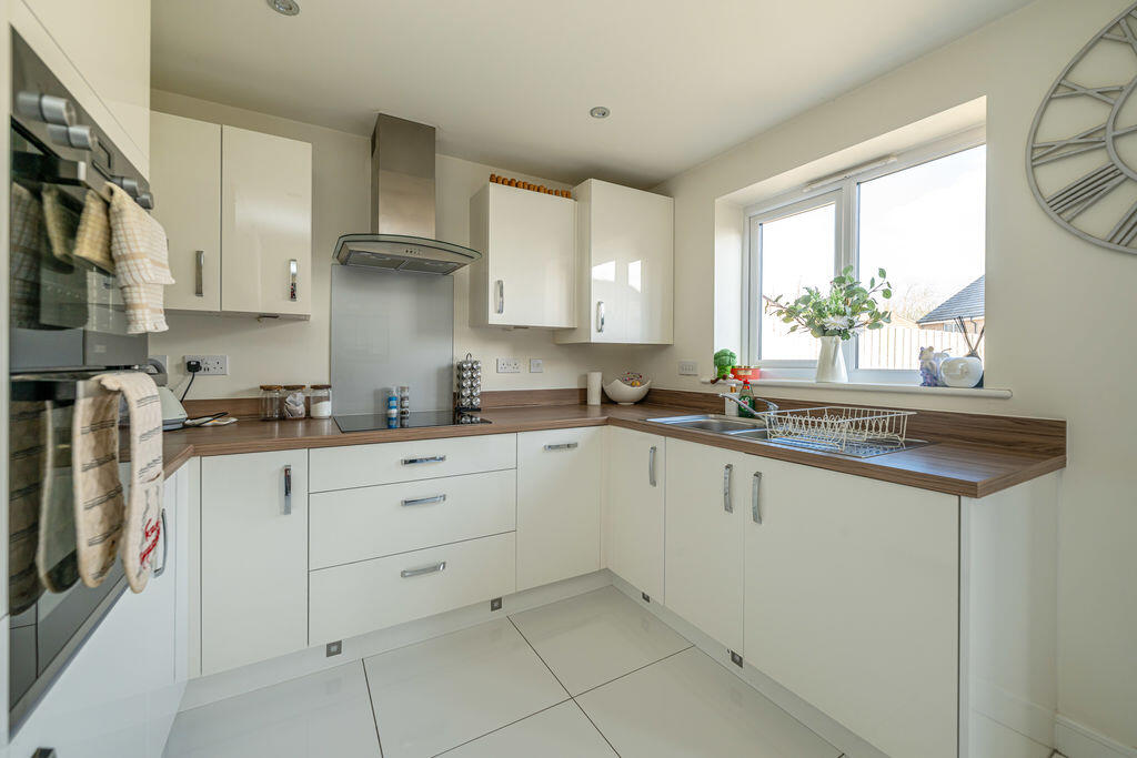6 Drabble Close, Shifnal, TF11 9QN photo 4