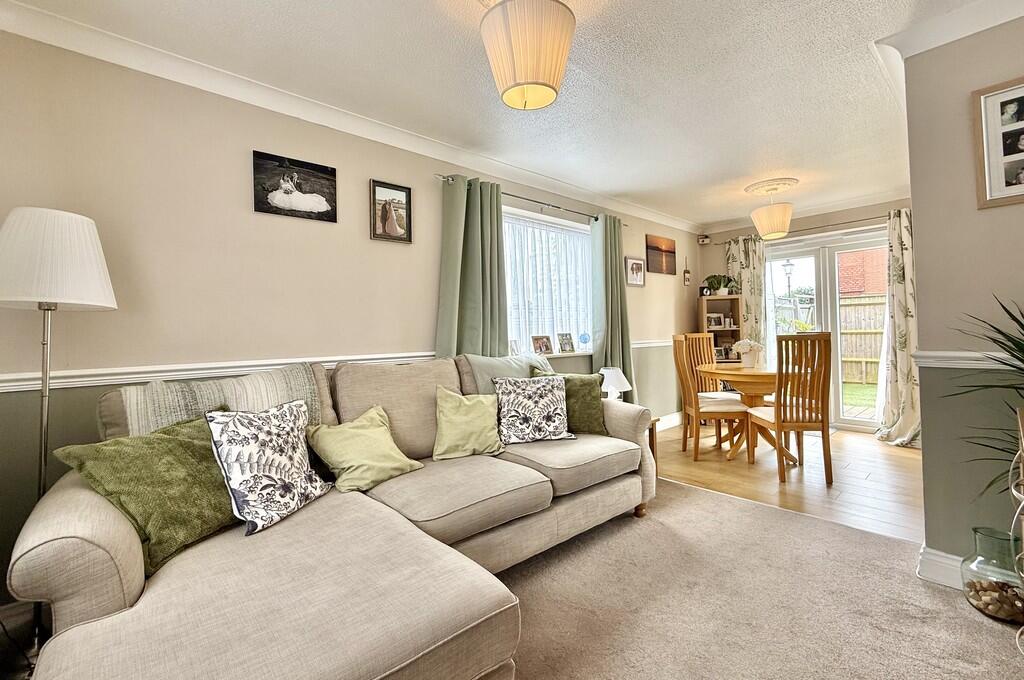 Halliday Close, Gosport photo 3