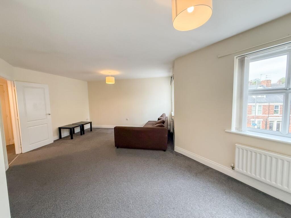 Apartment in Newcastle upon Tyne - View 5