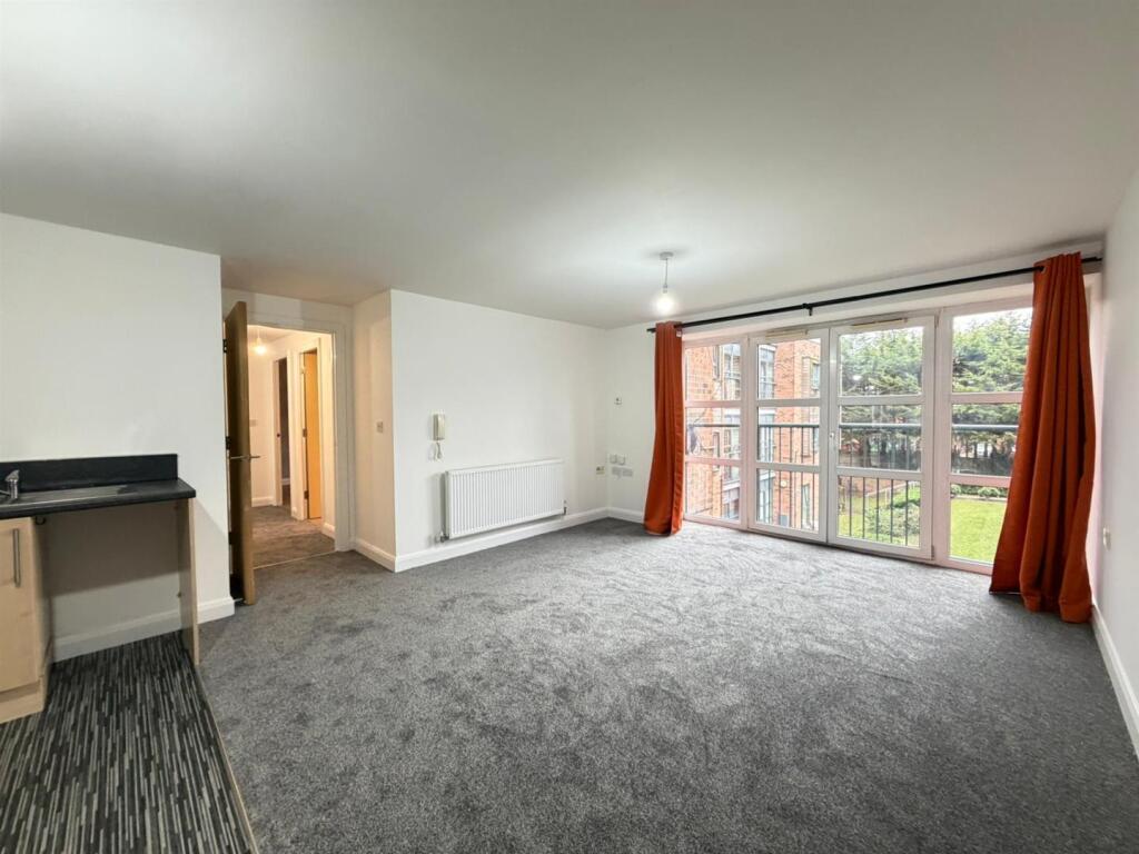 Apartment in Manchester - View 2