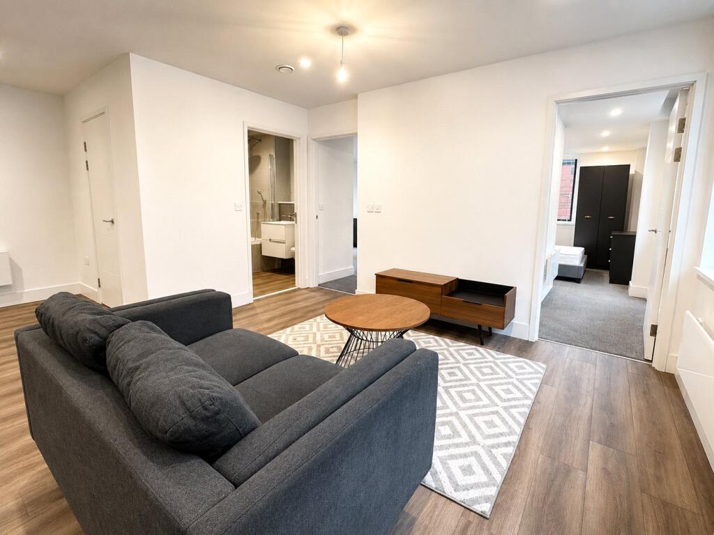 Apartment in Birmingham, Jewellery Quarter - View 2