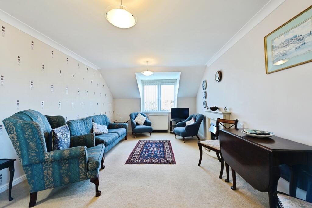 Apartment in Durham - View 3