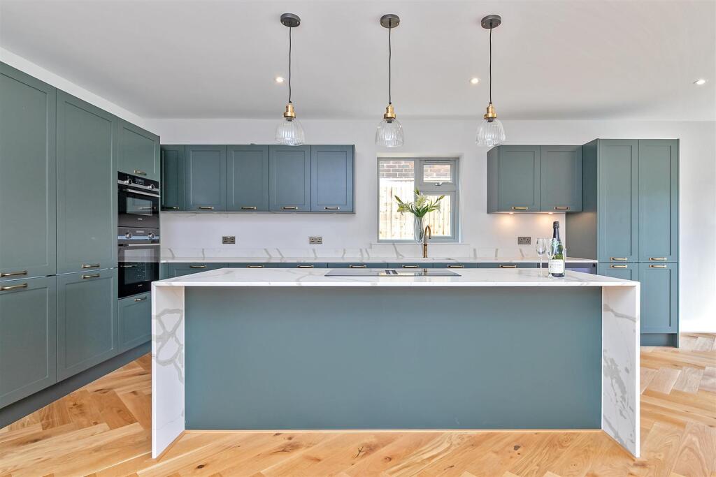 House in St Albans, Sandridge - View 4