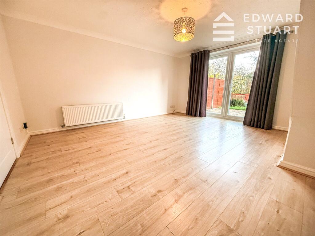 Turnstone Way, Stanground, Peterborough, Cambridgeshire, PE2 photo 2