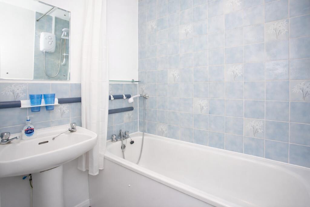 Additional image 8 of Runcie Close, St Albans, Herts, AL4