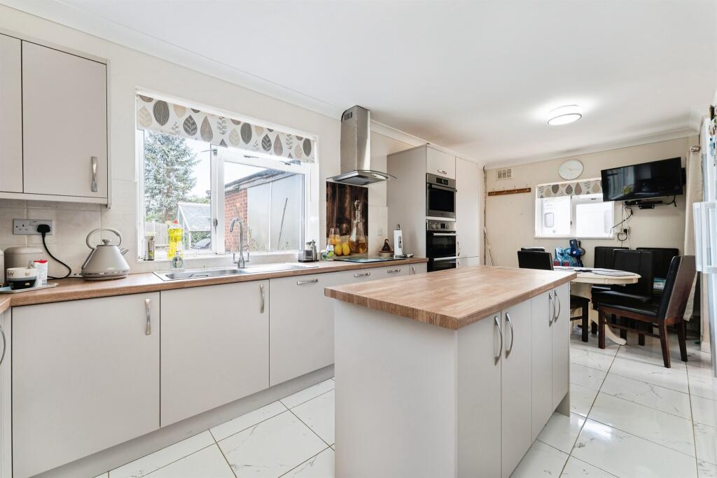 House in East Cambridgeshire, Littleport - More