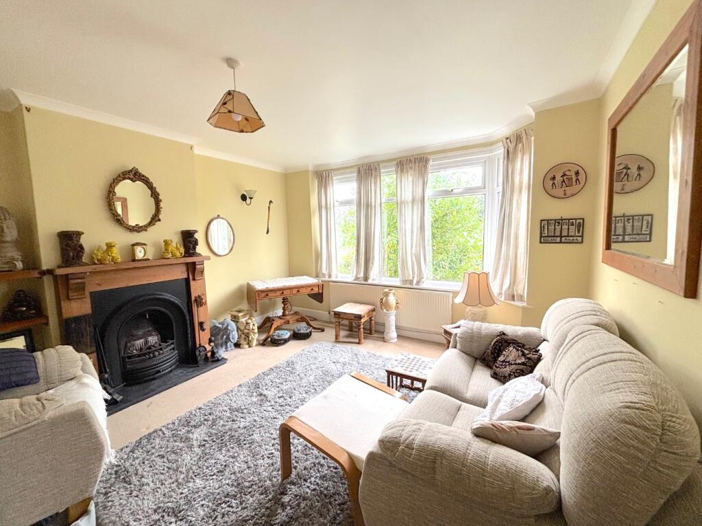 House in Glastonbury, Somerset - View 4