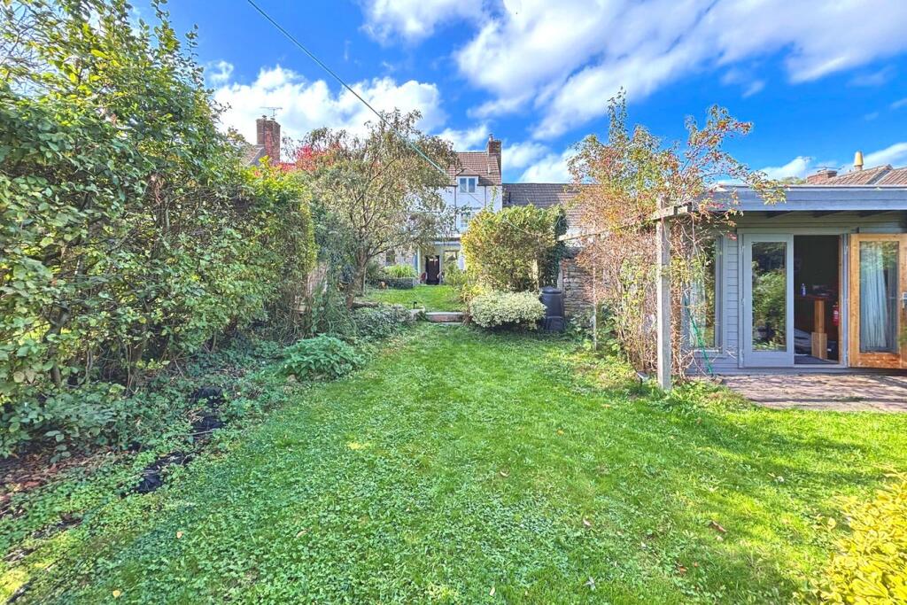 House in Wotton-under-Edge - View 4