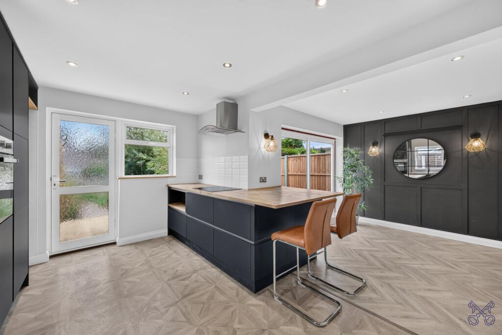 House in Worcester - View 4