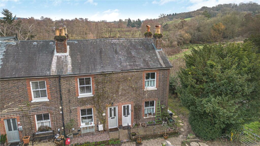 Main image of property: Skimmington Cottages, Reigate Heath, Reigate, Surrey, RH2