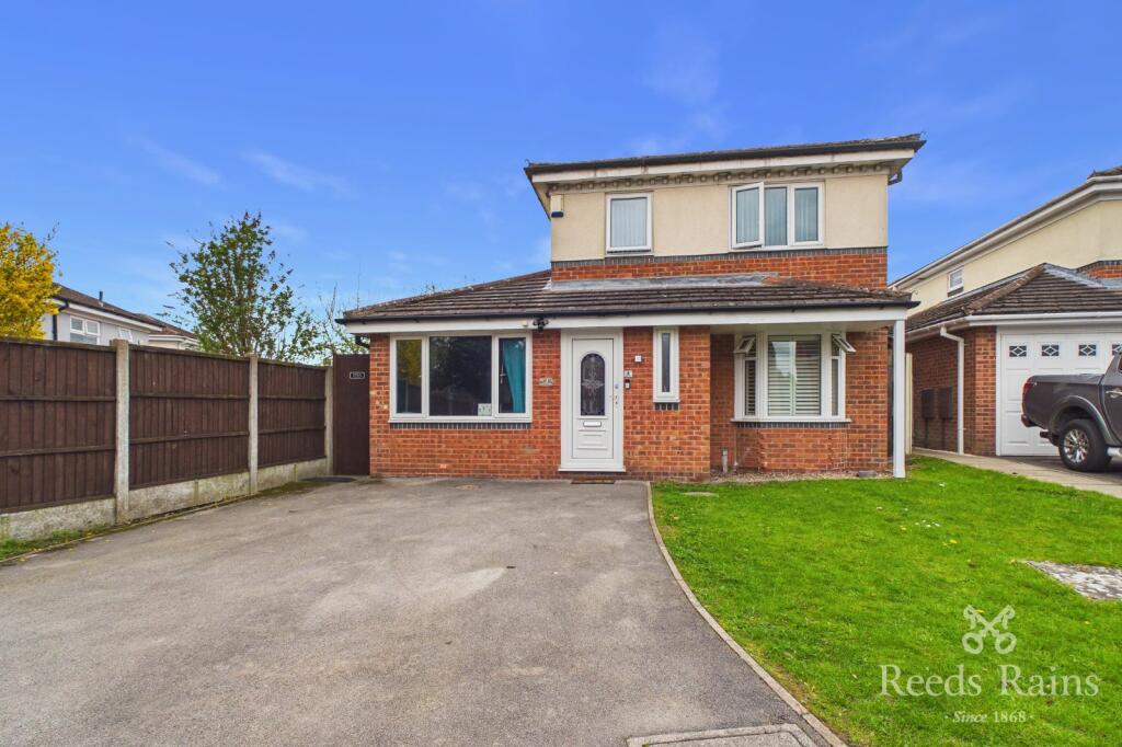 Main image of property: Beresford Close, Danesmoor, Chesterfield, Derbyshire, S45