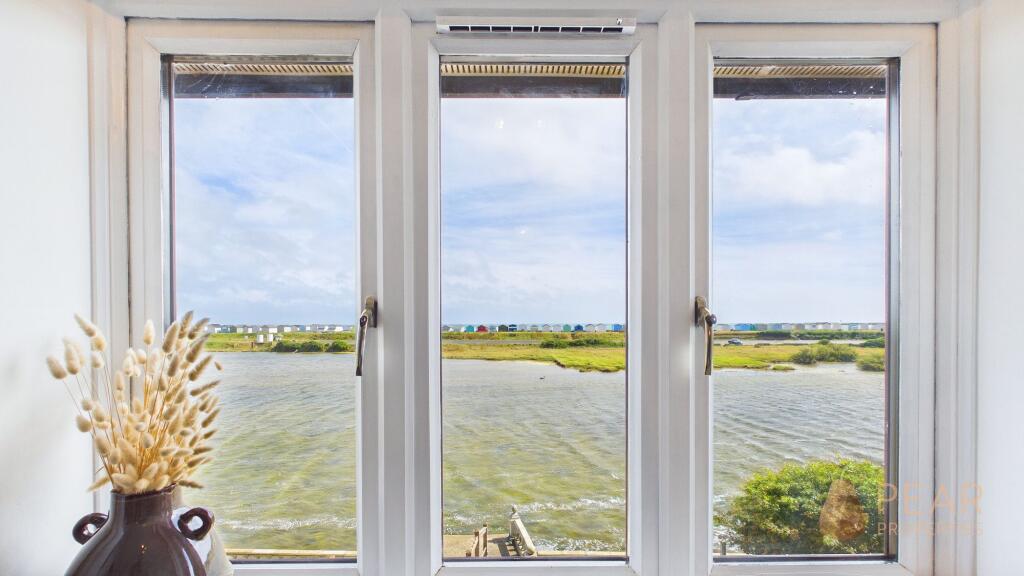 Main image of property: Brighton Road, Lancing, BN15
