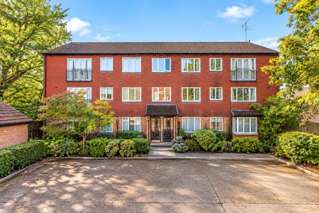 Main image of property: Hallington Close, Woking, Surrey, GU21