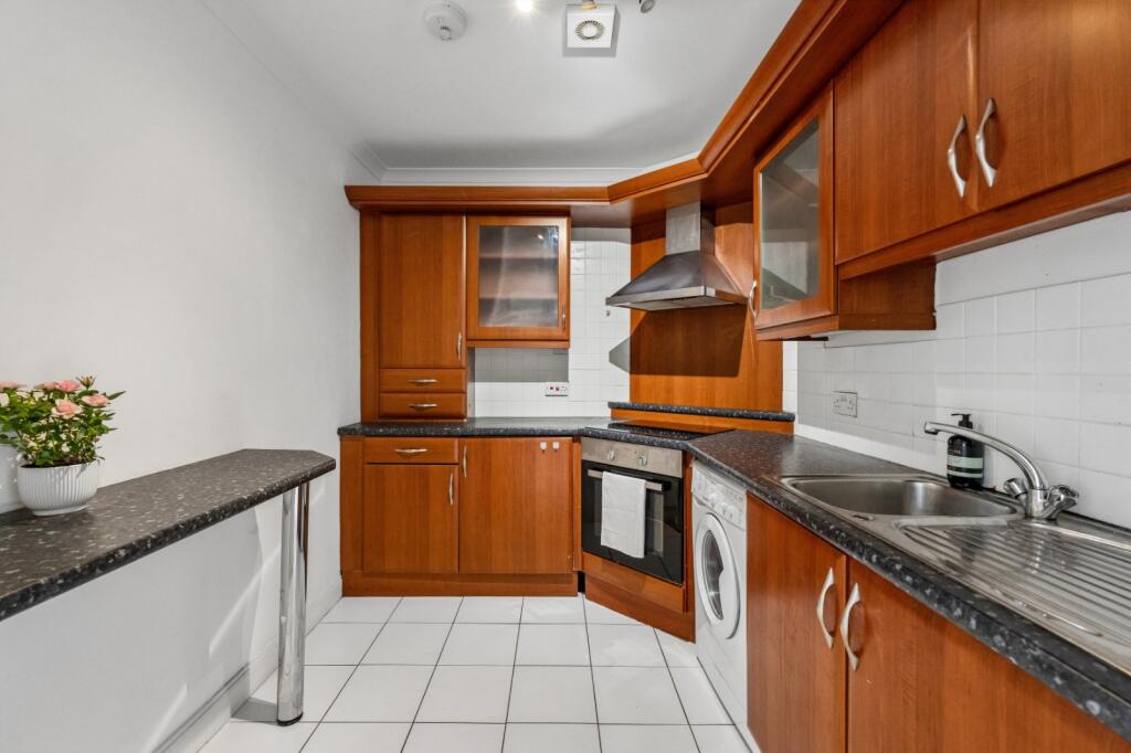 Apartment in Glasgow - View 5