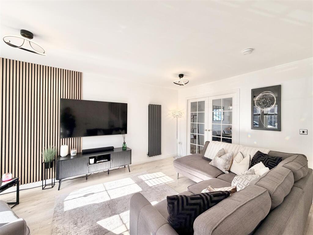 House in Motherwell, Brannock Park, Carfin - View 5