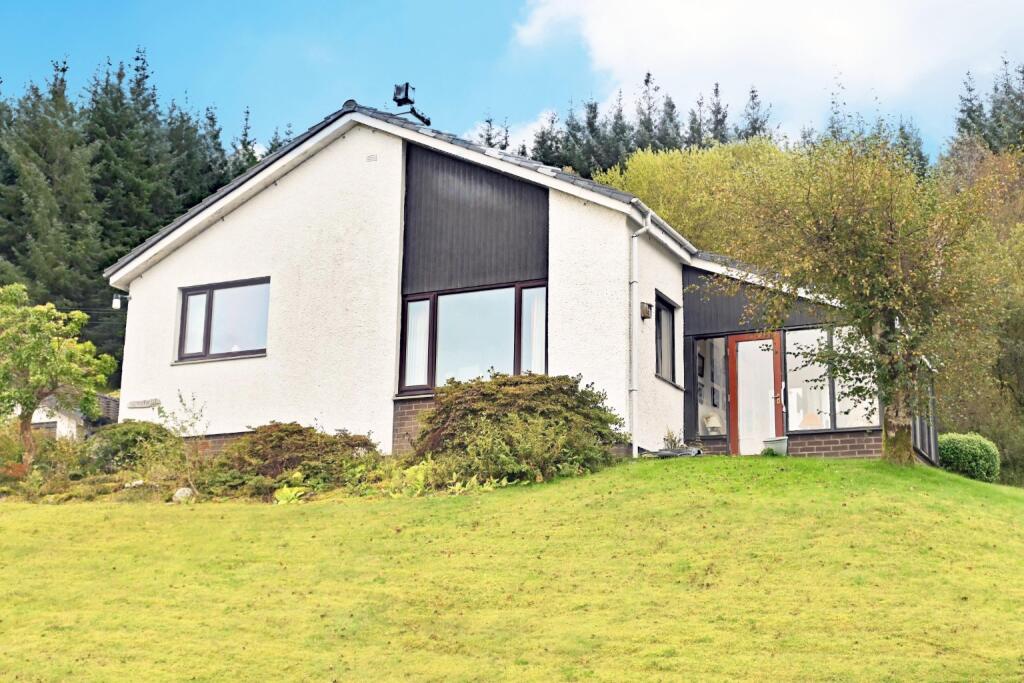 House in Strachur, Mid Letter - More