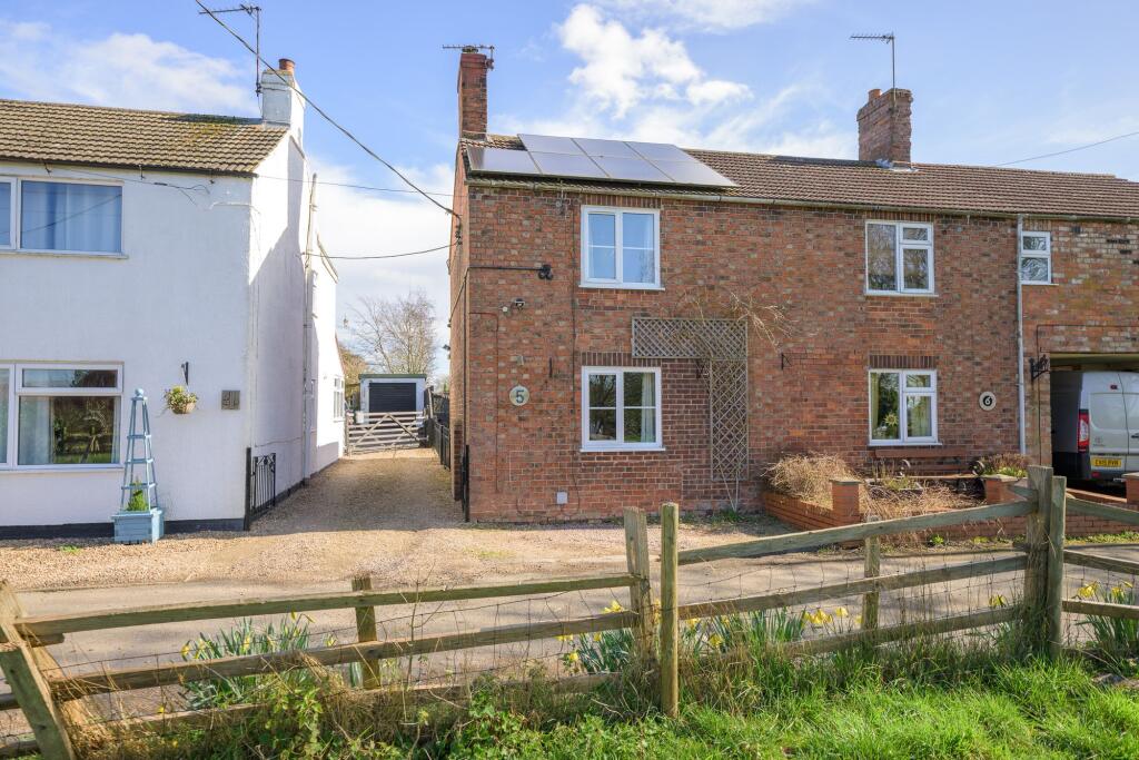 Main image of property: Chapel Lane, Baumber, LN9