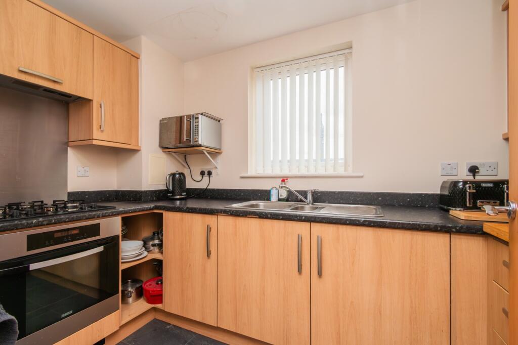 Apartment in Tonbridge - View 4
