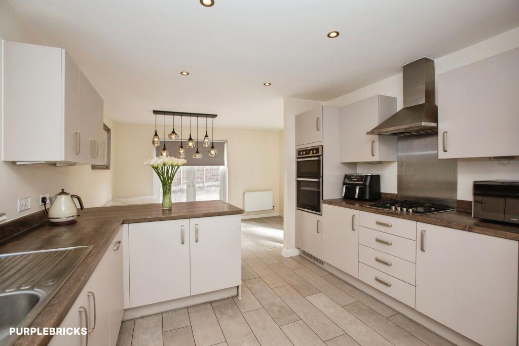 4-bed detached on Maltings Way, Preston, PR1, £425,000