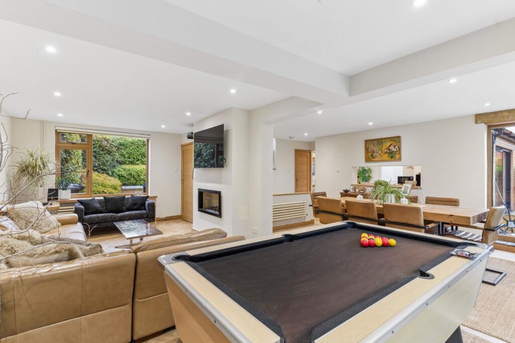 House in Hitchin, West Hitchin - View 4