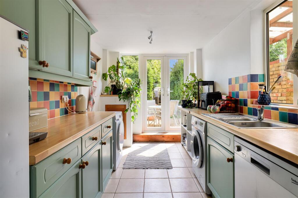 House in Cambridge, Romsey - View 2