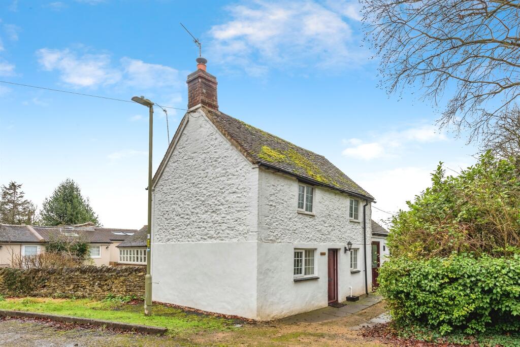 Main image of property: Westover Cottage, Gozzards Ford, Abingdon