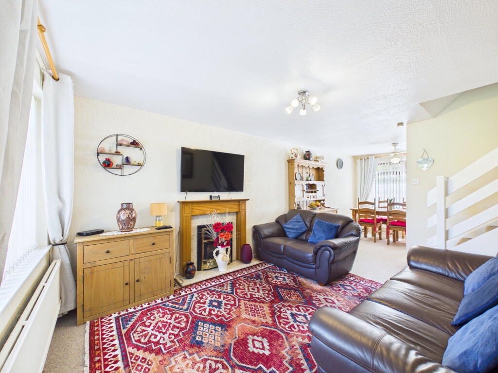 House in Ashfield, Kirkby-in-Ashfield, Sutton-in-Ashfield - View 2