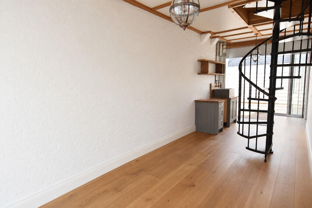 House in Brighton - View 4