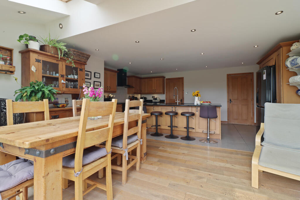 Rother Croft, New Tupton photo 4