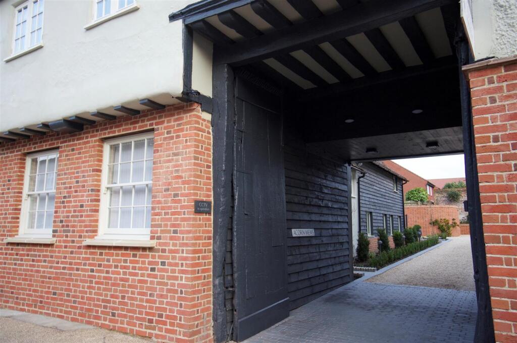 Main image of property: Acorn Mews, Hitchin Street, Baldock, Hertfordshire, SG7 6AL