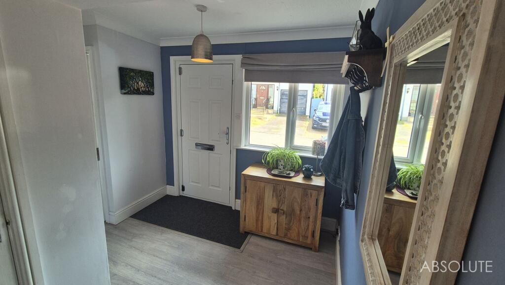 House in Torquay - More