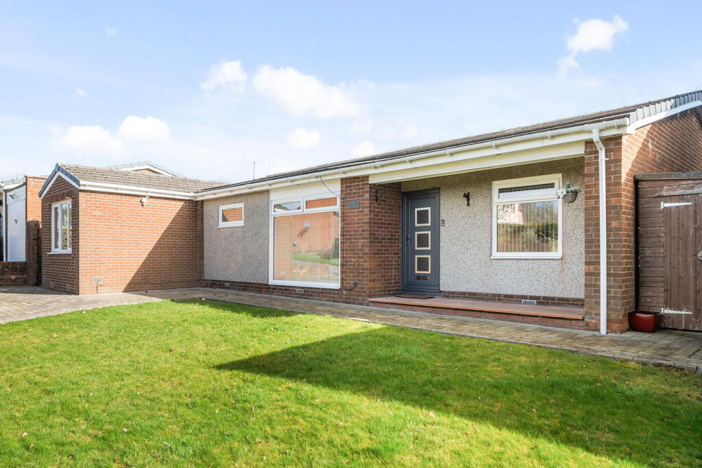9 Dunvegan Avenue, Stenhousemuir, FK5 4TF photo 3