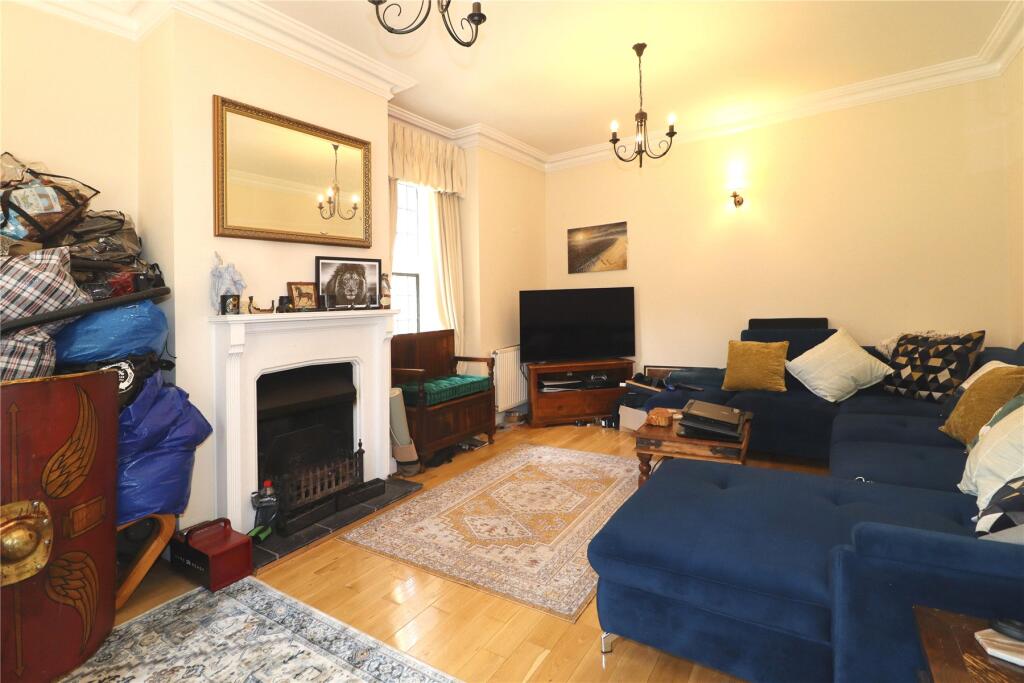 Oldfield Wood, Woking, Surrey, GU22 - View 4