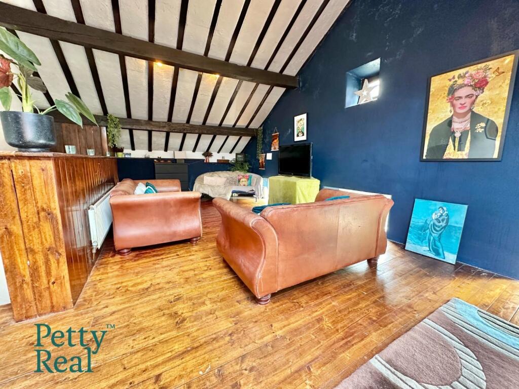 House in Pendle, Hollin Hall, Trawden Forest - View 4