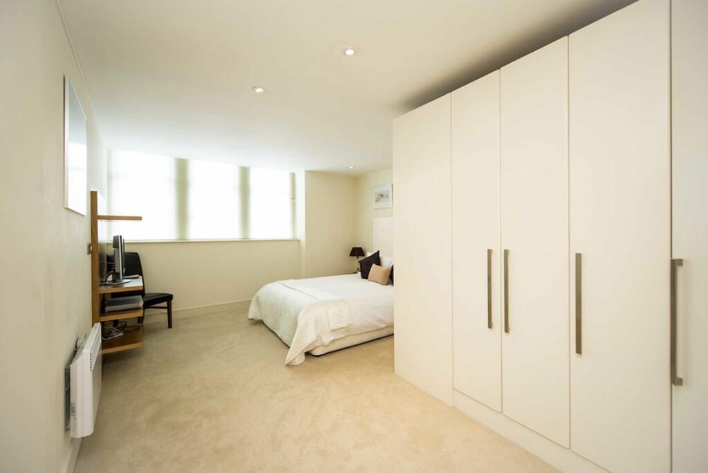 Apartment in London, City of Westminster - More