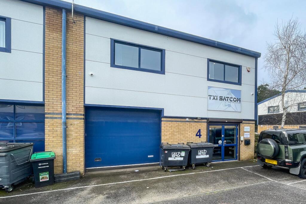 Main image of property: Unit 4 Glenmore Business Park, Holton Heath, Poole, BH16 6NL