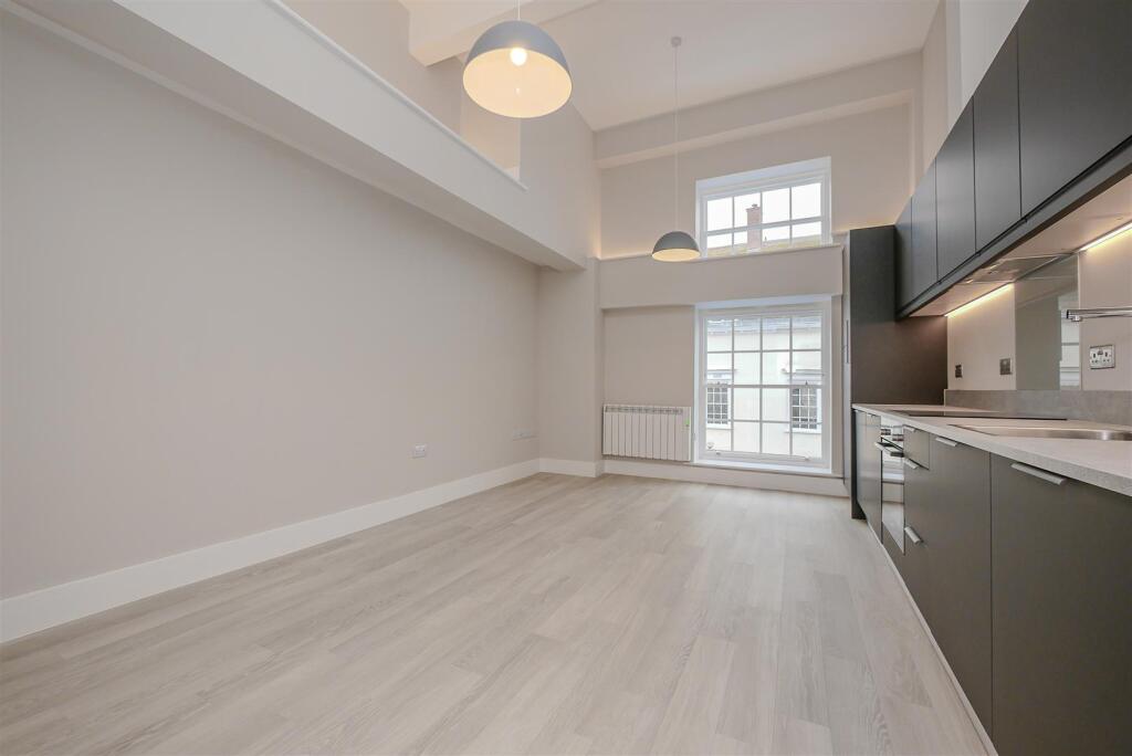 Apartment in South Oxfordshire, Winterbrook, Wallingford - View 3