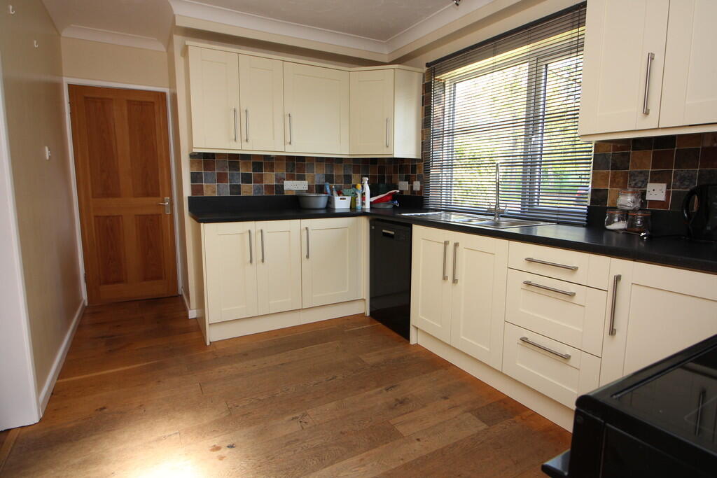 Filby Road, Badersfield photo 3