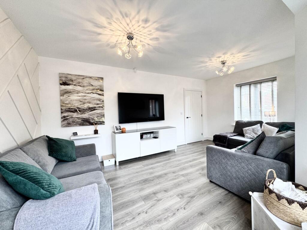 House in St Helens, Liverpool City Region - More