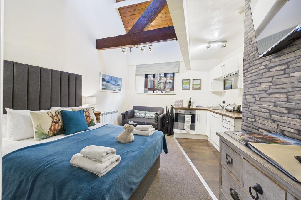 Stable Nest, 1 The Stables, Bank Road, Bowness-on-Windermere, LA23 2JW photo 4