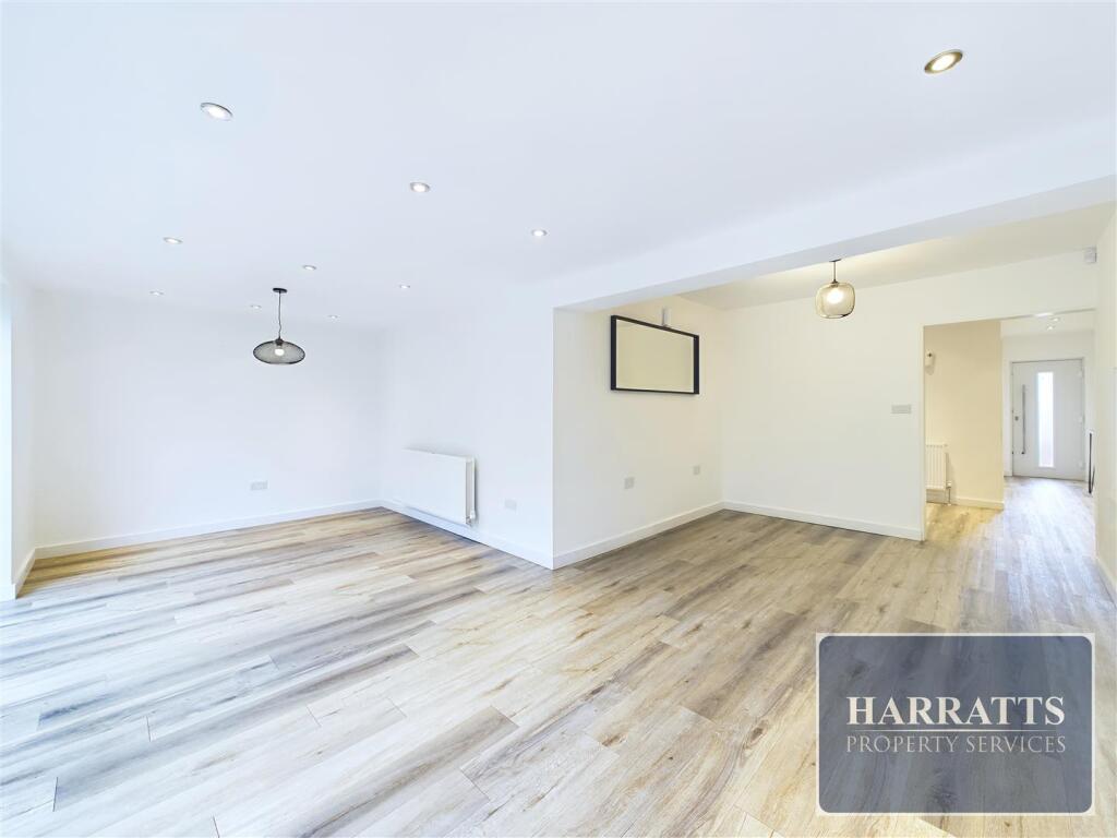 Braeside Close, Stockport photo 4