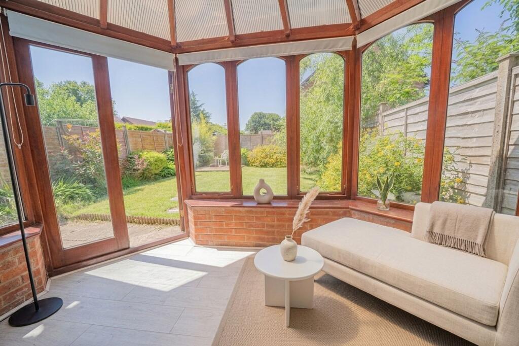 House in Solihull, Dorridge - More