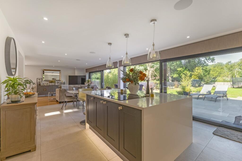 House in Dacorum, Chipperfield - View 5