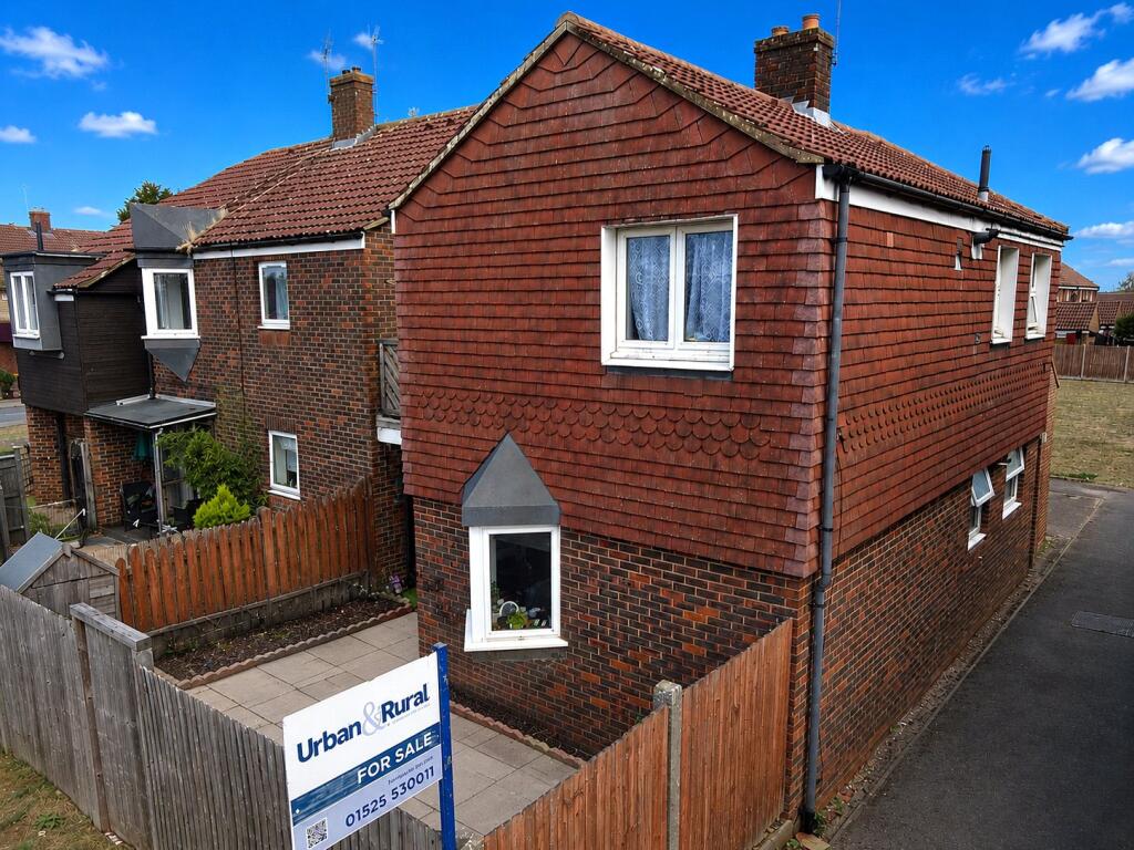 Main image of property: Mount Pleasant Avenue, Toddington, Bedfordshire, LU5